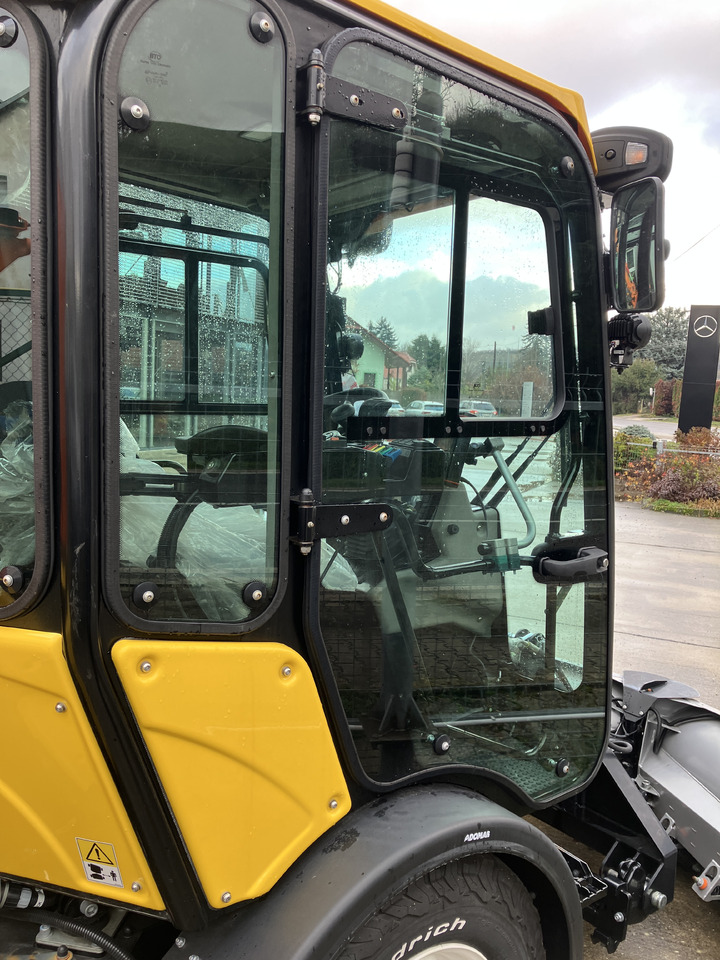 Multihog CX75 - Lumekoristusmasina: pilt 2 Multihog CX75 - Lumekoristusmasina: pilt 2