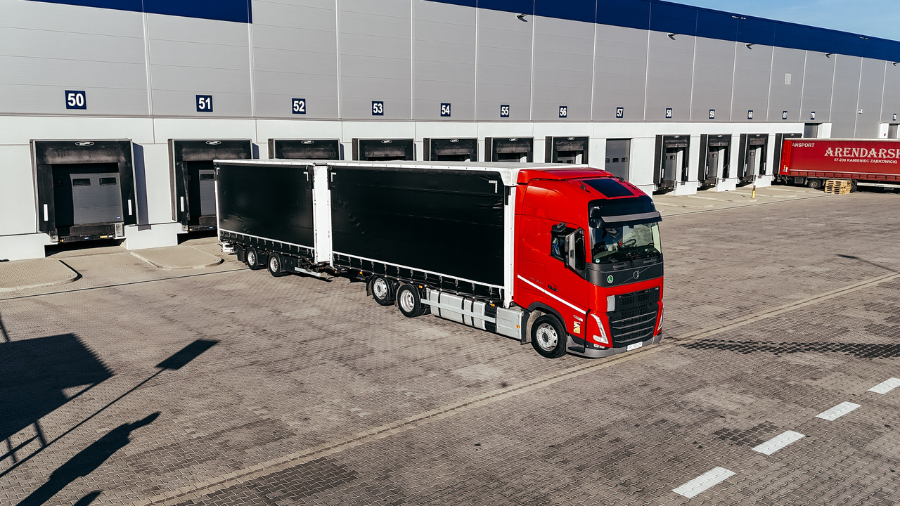 Volvo FH - Tent veoauto: pilt 2 Volvo FH - Tent veoauto: pilt 2