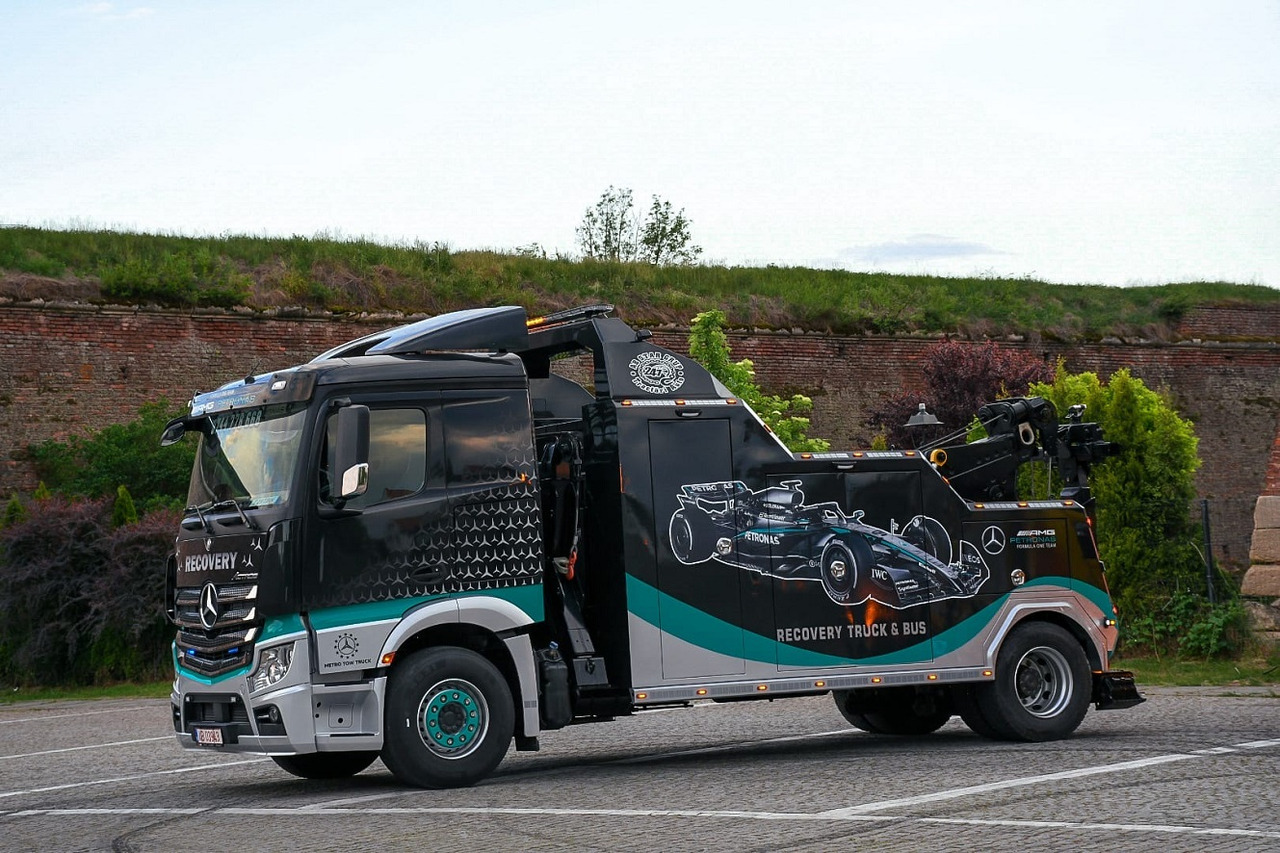 MERCEDES-BENZ Actros 2043 - Puksiirauto: pilt 1 MERCEDES-BENZ Actros 2043 - Puksiirauto: pilt 1