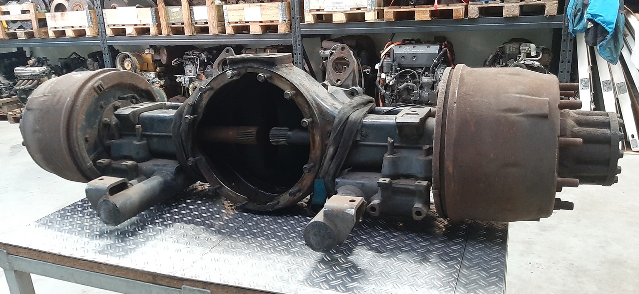 Gebrauchte MAN 18.272 Hypoidachse, HY 11 75 ( Achskörper ), Artikel - Nr. : 81.99999 - 9999 - Tagatelg - Veoauto: pilt 4 Gebrauchte MAN 18.272 Hypoidachse, HY 11 75 ( Achskörper ), Artikel - Nr. : 81.99999 - 9999 - Tagatelg - Veoauto: pilt 4