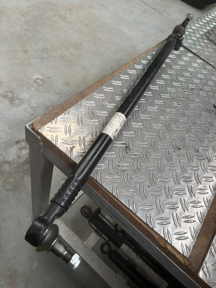 Gebrauchte MAN TGL 8.180 Spurstange / Lenkstange, Artikel - Nr. : 81.46610 - 6820 - Roolivarras - Veoauto: pilt 1 Gebrauchte MAN TGL 8.180 Spurstange / Lenkstange, Artikel - Nr. : 81.46610 - 6820 - Roolivarras - Veoauto: pilt 1