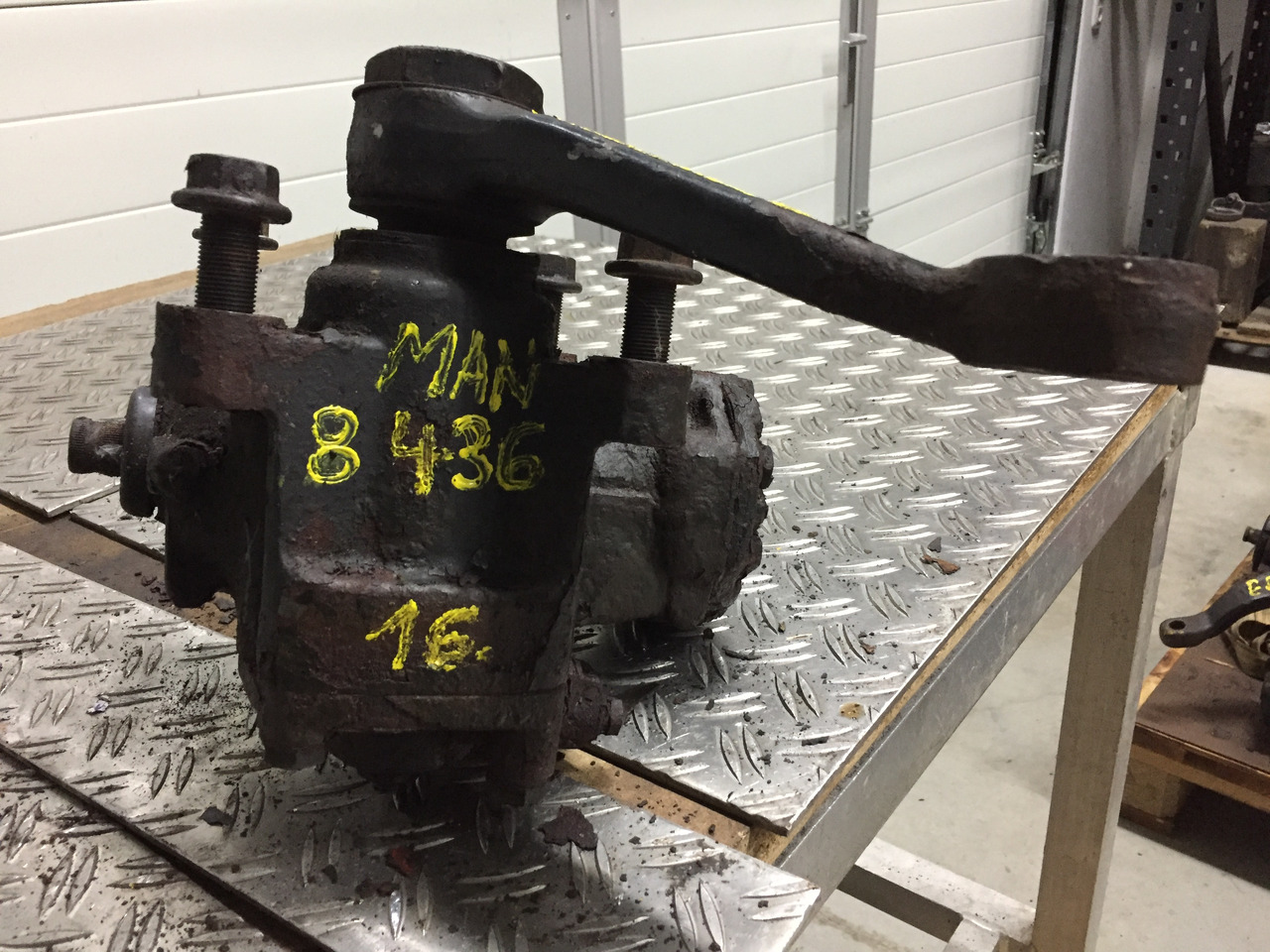 Roolikarp - Veoauto Gebrauchtes Lenkgetriebe MAN, 8.136, Artikel - Nr.: 81.9999 - 9999: pilt 8