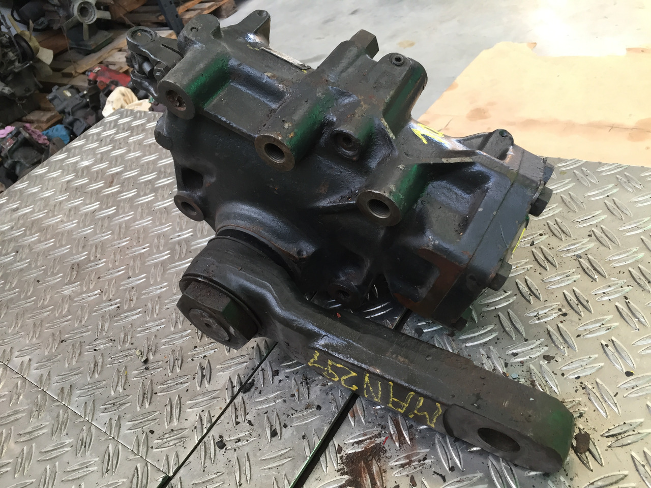 Gebrauchtes Lenkgetriebe MAN F 8, 24.291, Artikel - Nr.: 81.9999 - 9999 - Roolikarp - Veoauto: pilt 5 Gebrauchtes Lenkgetriebe MAN F 8, 24.291, Artikel - Nr.: 81.9999 - 9999 - Roolikarp - Veoauto: pilt 5