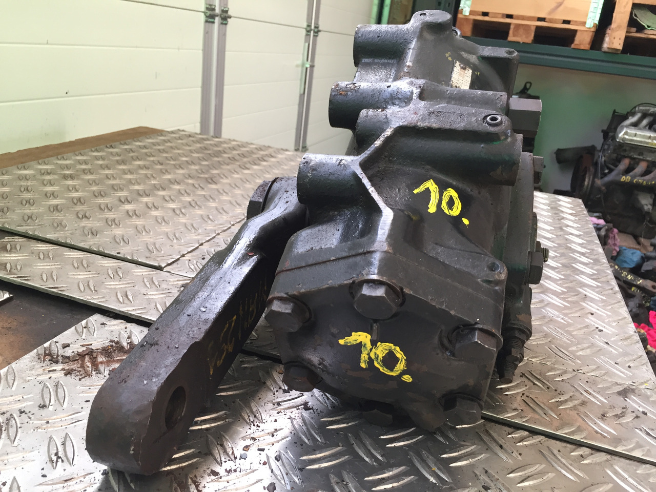 Gebrauchtes Lenkgetriebe MAN F 8, 24.291, Artikel - Nr.: 81.9999 - 9999 - Roolikarp - Veoauto: pilt 4 Gebrauchtes Lenkgetriebe MAN F 8, 24.291, Artikel - Nr.: 81.9999 - 9999 - Roolikarp - Veoauto: pilt 4