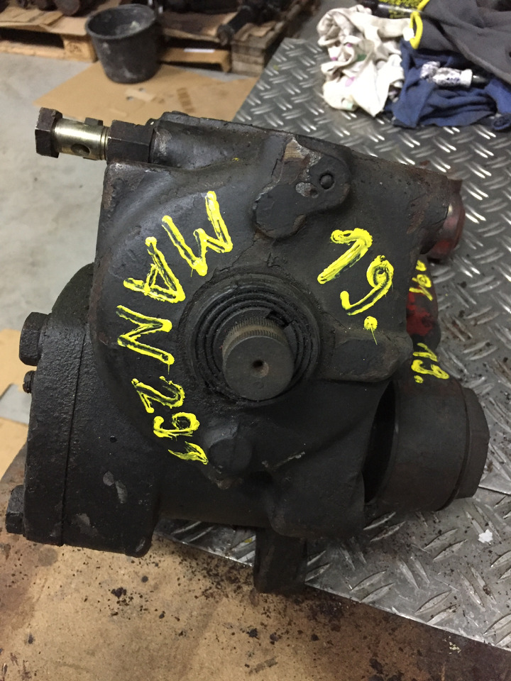 Gebrauchtes Lenkgetriebe MAN F 8, 291, Artikel - Nr.: 81.9999 - 9999 - Roolikarp - Veoauto: pilt 2 Gebrauchtes Lenkgetriebe MAN F 8, 291, Artikel - Nr.: 81.9999 - 9999 - Roolikarp - Veoauto: pilt 2