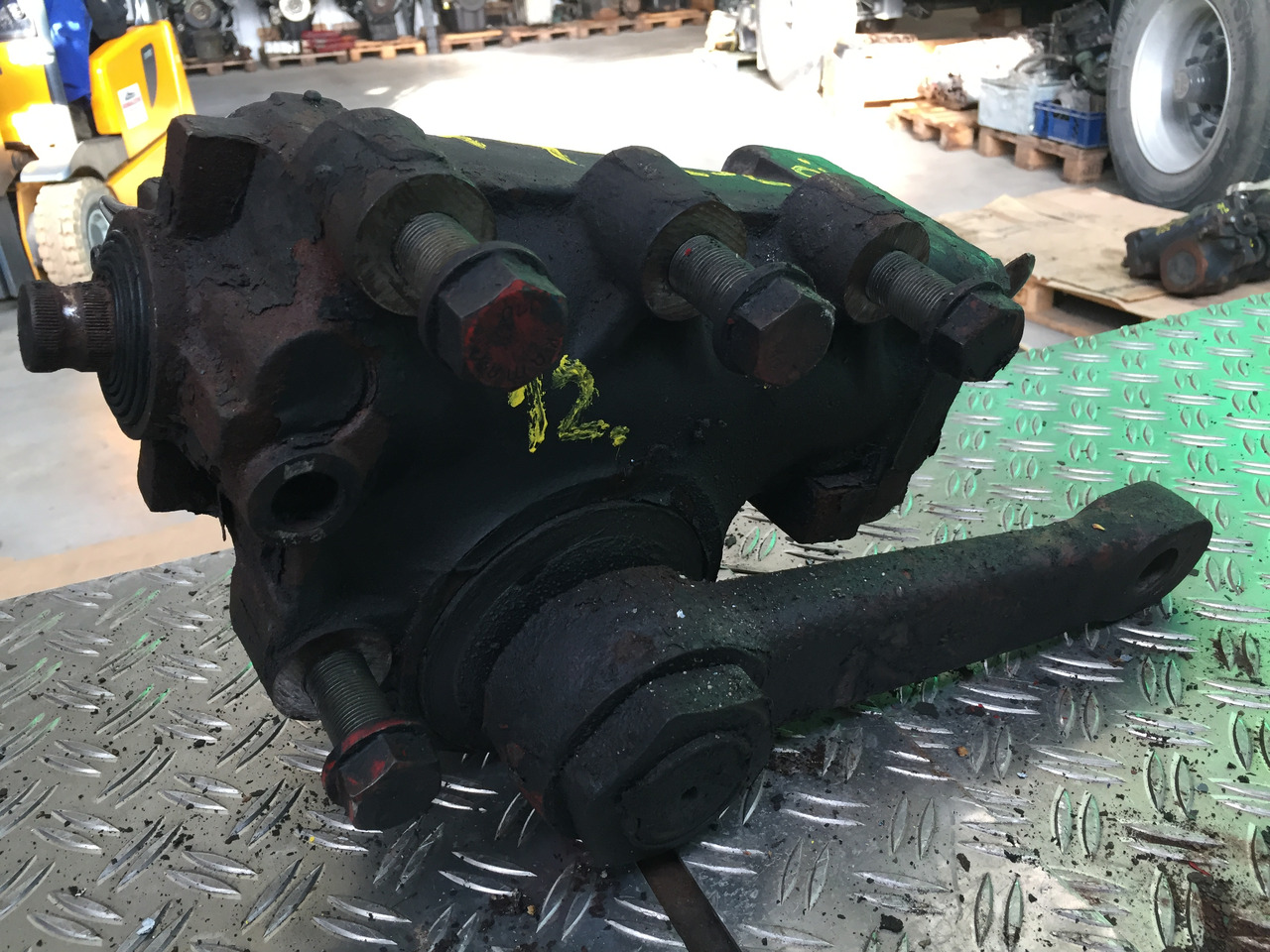 Gebrauchtes Lenkgetriebe MAN F90, 14.232, Artikel - Nr.: 81.9999 - 9999 - Roolikarp - Veoauto: pilt 5 Gebrauchtes Lenkgetriebe MAN F90, 14.232, Artikel - Nr.: 81.9999 - 9999 - Roolikarp - Veoauto: pilt 5