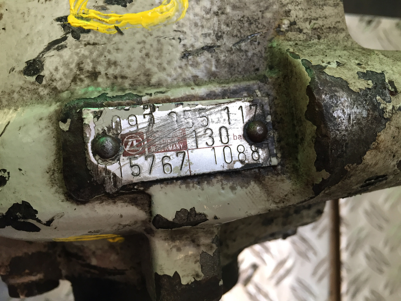 Gebrauchtes Lenkgetriebe MAN F90, 17.232, Artikel - Nr.: 81.9999 - 9999 - Roolikarp - Veoauto: pilt 2 Gebrauchtes Lenkgetriebe MAN F90, 17.232, Artikel - Nr.: 81.9999 - 9999 - Roolikarp - Veoauto: pilt 2