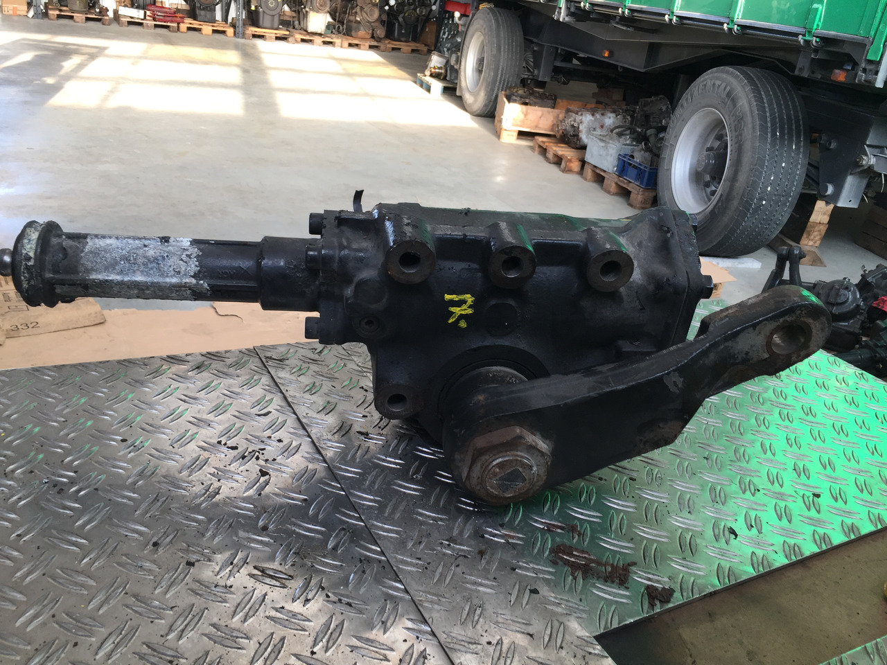 Gebrauchtes Lenkgetriebe MAN TGA 26.480, Artikel - Nr.: 81.46200-6425 - Roolikarp - Veoauto: pilt 2 Gebrauchtes Lenkgetriebe MAN TGA 26.480, Artikel - Nr.: 81.46200-6425 - Roolikarp - Veoauto: pilt 2