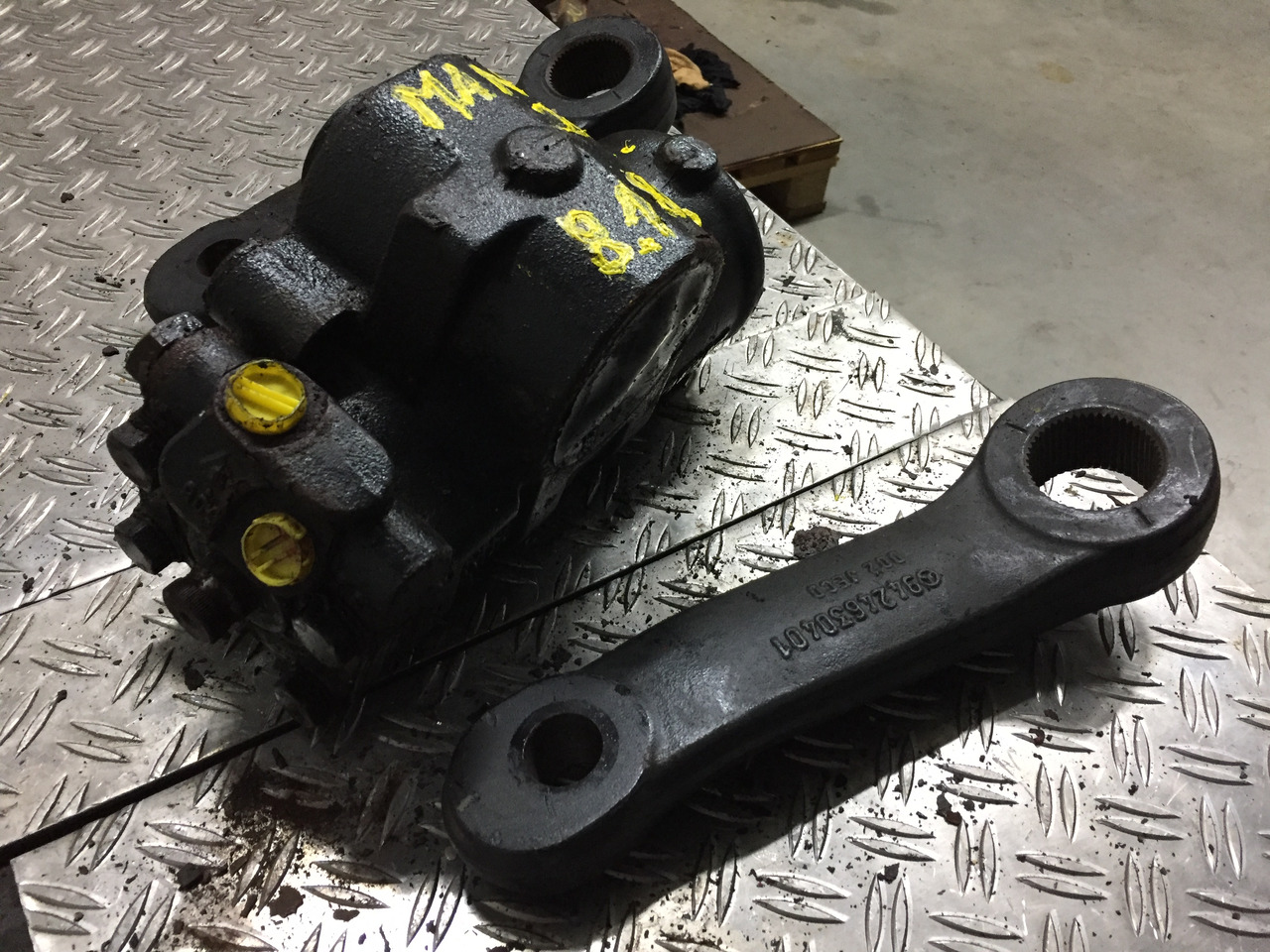 Gebrauchtes Lenkgetriebe MAN TGL, 8.180, Artikel - Nr.: 81.9999 - 9999 - Roolikarp - Veoauto: pilt 2 Gebrauchtes Lenkgetriebe MAN TGL, 8.180, Artikel - Nr.: 81.9999 - 9999 - Roolikarp - Veoauto: pilt 2