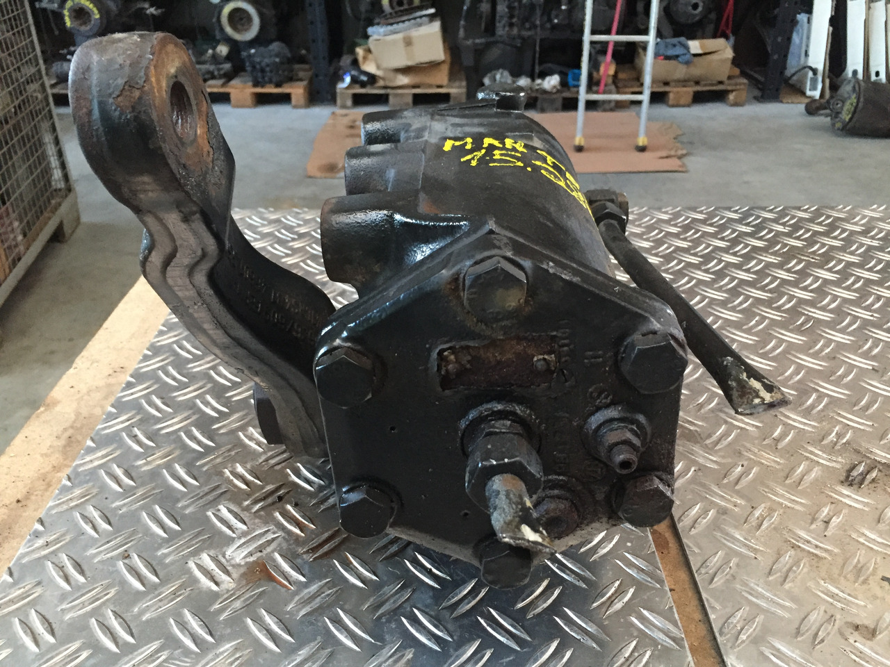 Gebrauchtes Lenkgetriebe, MAN TGM 15.280, Artikel - Nr. : 85.46200 - 6019 - Roolikarp - Veoauto: pilt 4 Gebrauchtes Lenkgetriebe, MAN TGM 15.280, Artikel - Nr. : 85.46200 - 6019 - Roolikarp - Veoauto: pilt 4