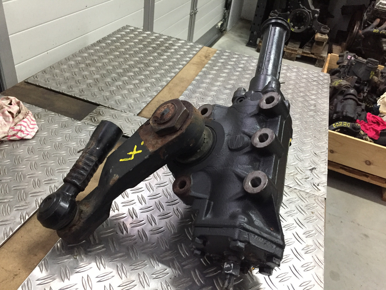 Gebrauchtes Lenkgetriebe MAN TGX 26.480 XXL, Artikel - Nr.: 81.46200 - 6541 - Roolikarp - Veoauto: pilt 5 Gebrauchtes Lenkgetriebe MAN TGX 26.480 XXL, Artikel - Nr.: 81.46200 - 6541 - Roolikarp - Veoauto: pilt 5