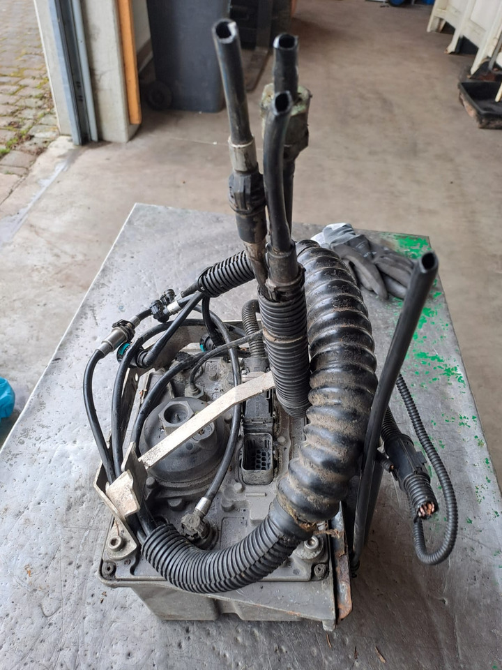 MAN TGX 26.440 Baujahr 2010 AdBlue Steuerung Bosch Denoxtronik - AdBlue paak - Veoauto: pilt 2 MAN TGX 26.440 Baujahr 2010 AdBlue Steuerung Bosch Denoxtronik - AdBlue paak - Veoauto: pilt 2