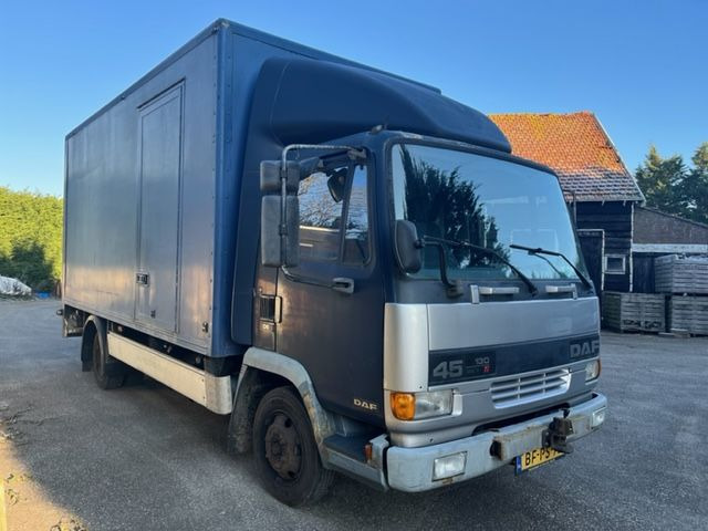 DAF DAF45 130 - Kasti veoauto: pilt 3 DAF DAF45 130 - Kasti veoauto: pilt 3