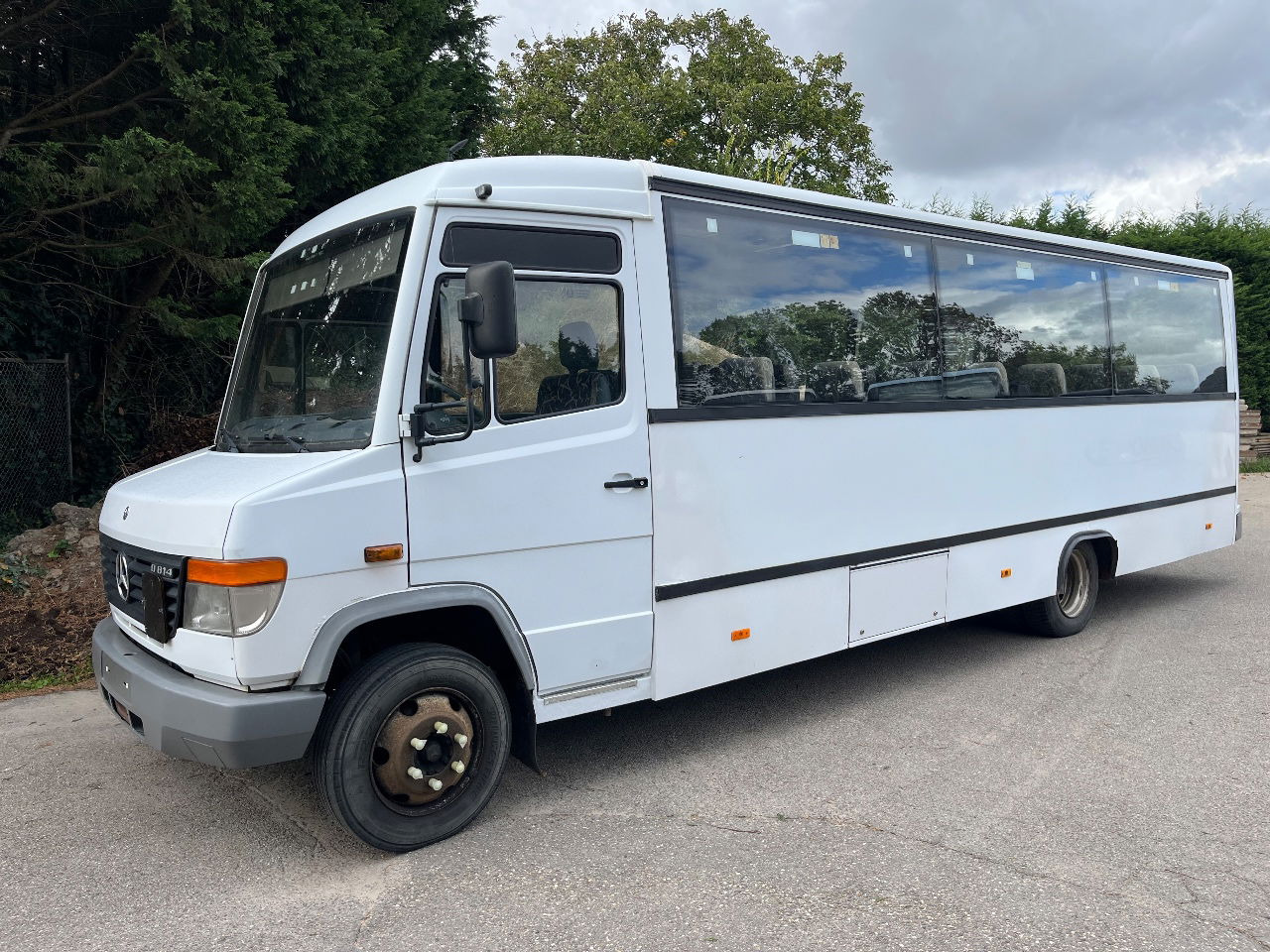 Mercedes-Benz Vario 814 - Maakonnaliini buss: pilt 1 Mercedes-Benz Vario 814 - Maakonnaliini buss: pilt 1