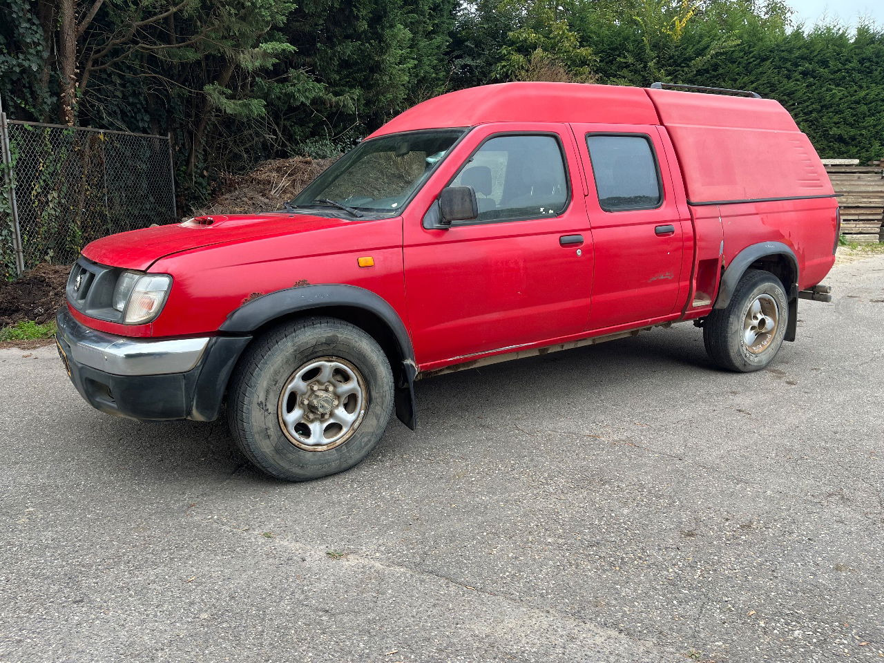 Nissan 4x4 - Pikap: pilt 1 Nissan 4x4 - Pikap: pilt 1