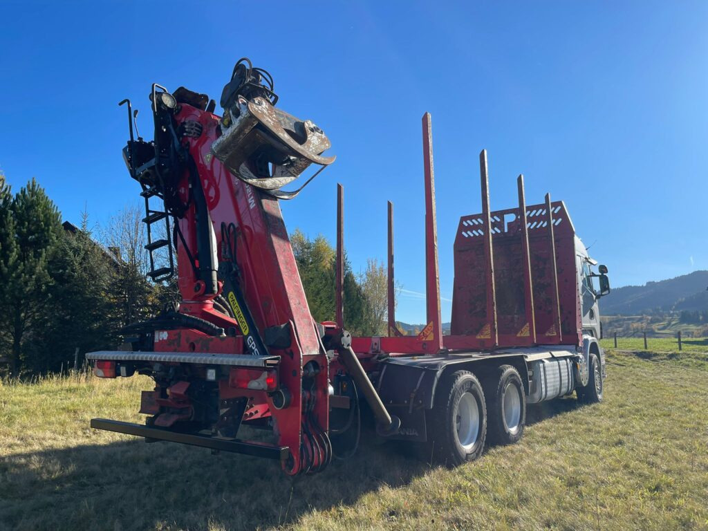 Metsaveok, Kraanaga veoauto SCANIA R560: pilt 6