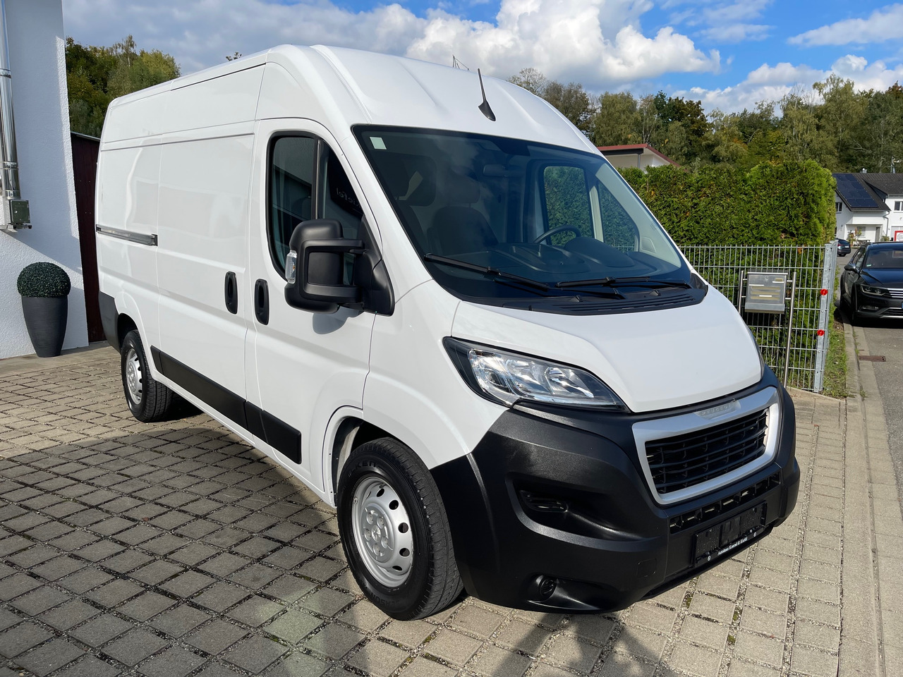 Peugeot Boxer Kasten L2H2 AppleCarplay/Klima/Kamera - Kaubik: pilt 2 Peugeot Boxer Kasten L2H2 AppleCarplay/Klima/Kamera - Kaubik: pilt 2