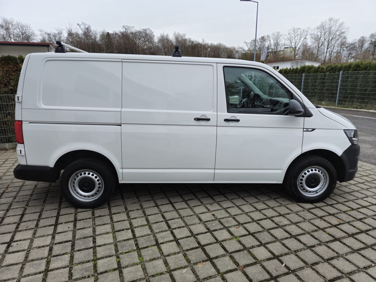 VOLKSWAGEN T6 Transporter Kasten-Kombi Standheizung - Kaubik: pilt 4 VOLKSWAGEN T6 Transporter Kasten-Kombi Standheizung - Kaubik: pilt 4