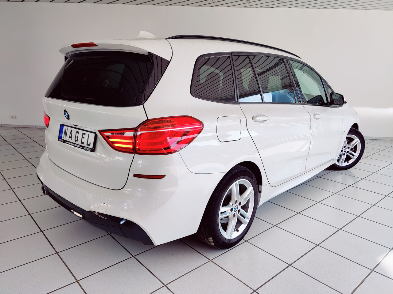 BMW 218 i Gran Tourer M Sport PDC RTTI Navi RüKam LED Apple Android DAB - Universaal: pilt 5 BMW 218 i Gran Tourer M Sport PDC RTTI Navi RüKam LED Apple Android DAB - Universaal: pilt 5