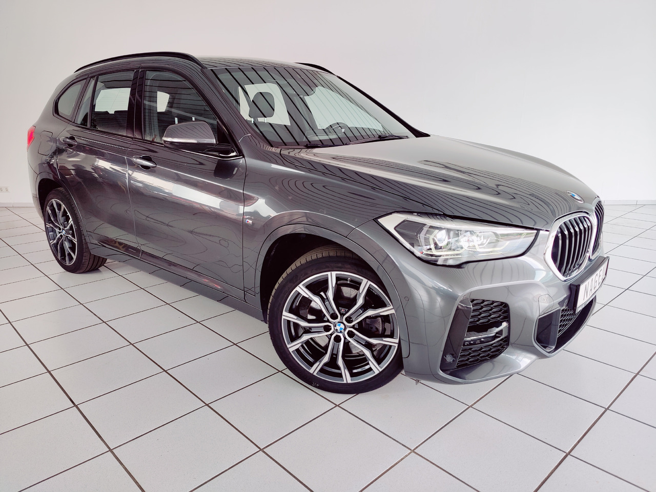 BMW X1 xDrive 20 d M Sport Navi Ambiente PDC SHZ Apple Android - Maastur: pilt 3 BMW X1 xDrive 20 d M Sport Navi Ambiente PDC SHZ Apple Android - Maastur: pilt 3