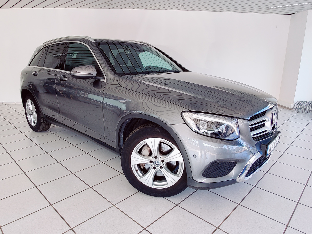 Mercedes-Benz GLC 220 d 4Matic AHK Navi RüKam SHZ - Maastur: pilt 3 Mercedes-Benz GLC 220 d 4Matic AHK Navi RüKam SHZ - Maastur: pilt 3