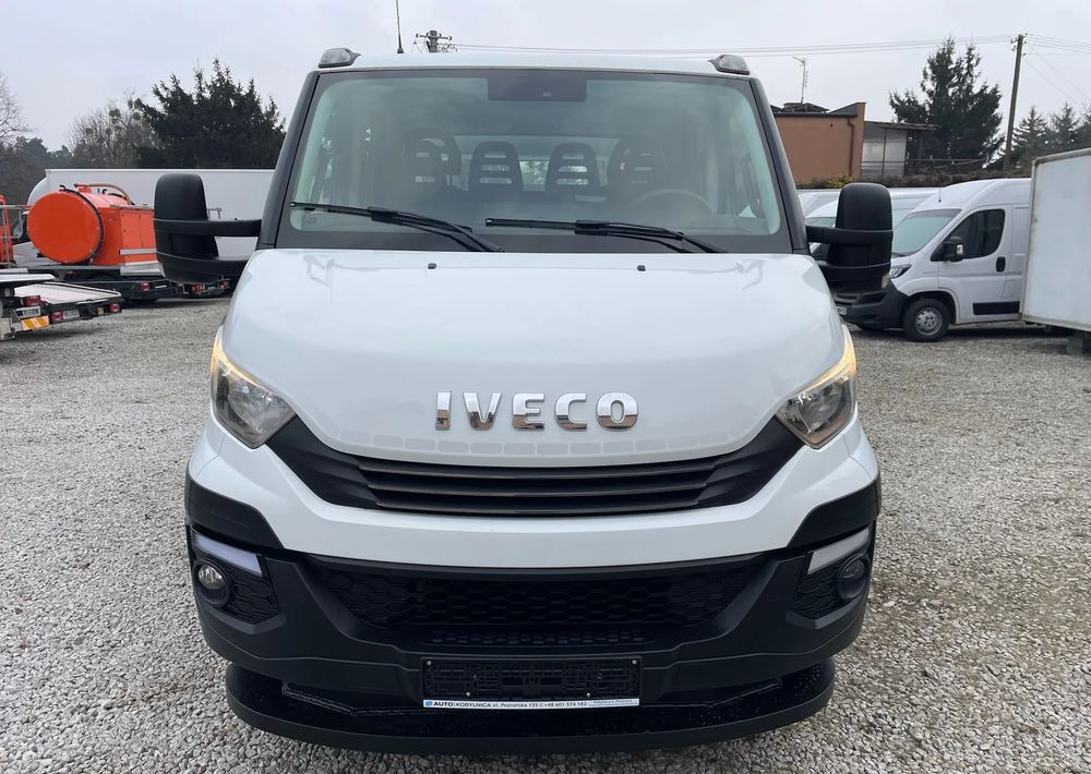 Iveco Daily 70C18 Hi-Matic Pomoc drogowa Holownik 2018r - Puksiirauto: pilt 2 Iveco Daily 70C18 Hi-Matic Pomoc drogowa Holownik 2018r - Puksiirauto: pilt 2