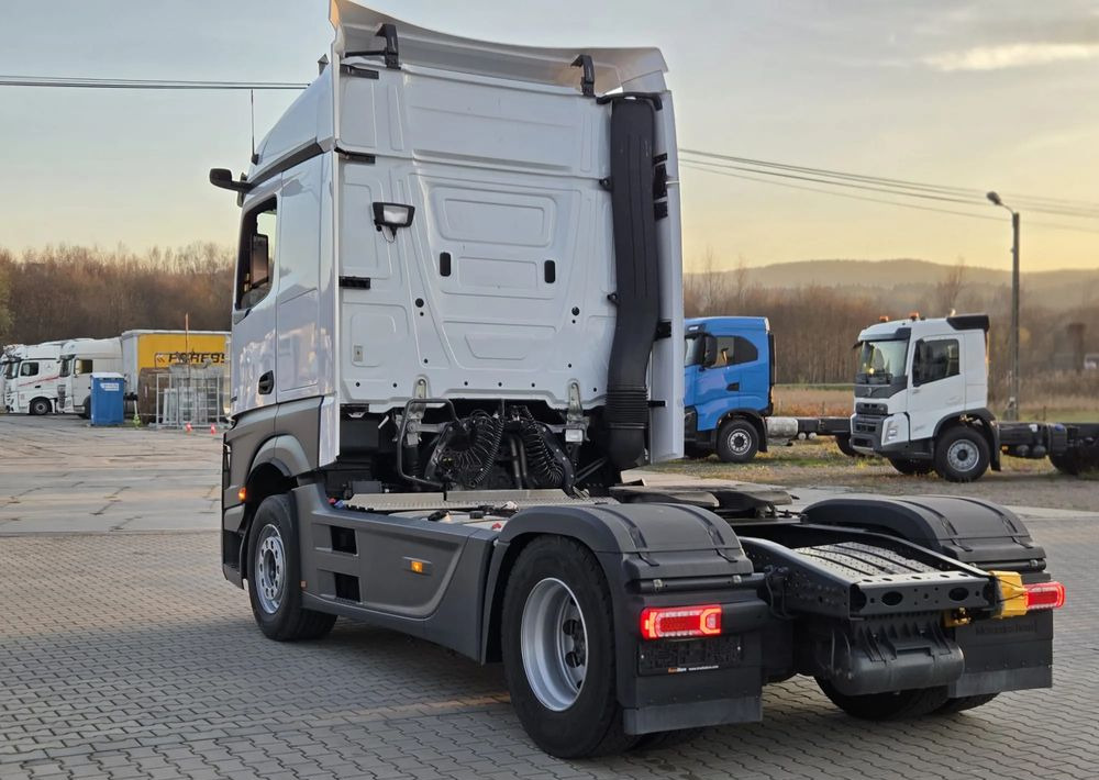 Mercedes-Benz Actros 1845/ Retarder olejowy/Klima Postojowa / Aktywny tempomat ACC/ - Sadulveok: pilt 4 Mercedes-Benz Actros 1845/ Retarder olejowy/Klima Postojowa / Aktywny tempomat ACC/ - Sadulveok: pilt 4