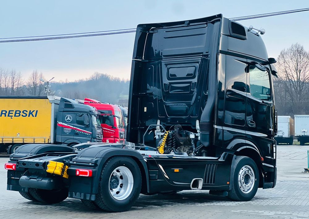 Mercedes-Benz Actros 1851/GIGA SPACE/ Retarder/ Klima Postojowa/ Aktywny tempomat ACC/ - Sadulveok: pilt 3 Mercedes-Benz Actros 1851/GIGA SPACE/ Retarder/ Klima Postojowa/ Aktywny tempomat ACC/ - Sadulveok: pilt 3