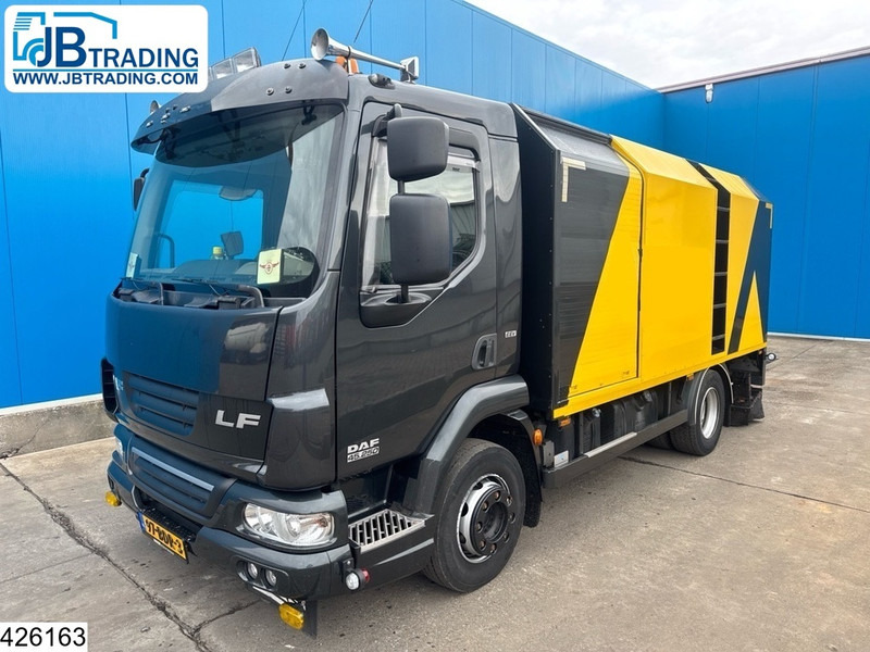 DAF LF45 250 EURO 5, Manual, Bitumen sprayer - Tsisternauto: pilt 1 DAF LF45 250 EURO 5, Manual, Bitumen sprayer - Tsisternauto: pilt 1