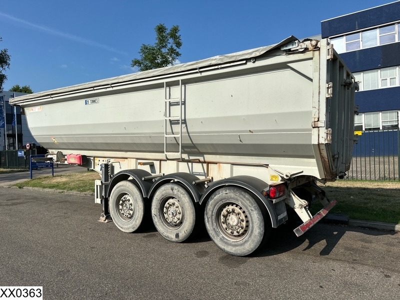 Fruehauf kipper - Kallur-poolhaagis: pilt 3 Fruehauf kipper - Kallur-poolhaagis: pilt 3