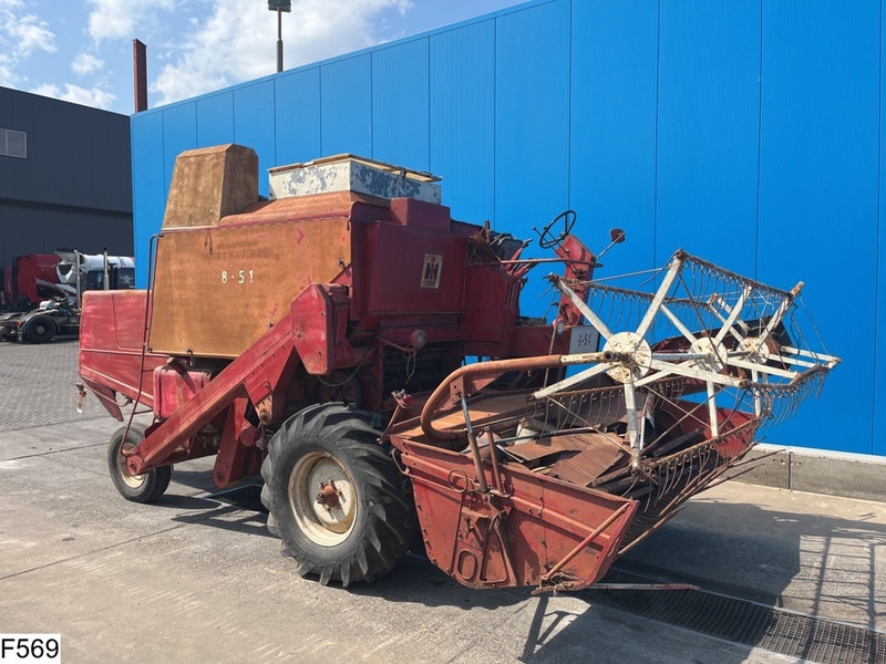 International 851 Mc Cormick International 851 - Kombain: pilt 2 International 851 Mc Cormick International 851 - Kombain: pilt 2