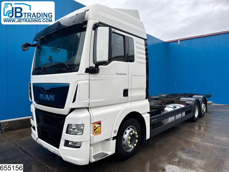 MAN TGX 26 440 6X2, EURO 6, Dhollandia, BDF - Konteinerveduk/ Tõstukiga veoauto: pilt 1 MAN TGX 26 440 6X2, EURO 6, Dhollandia, BDF - Konteinerveduk/ Tõstukiga veoauto: pilt 1