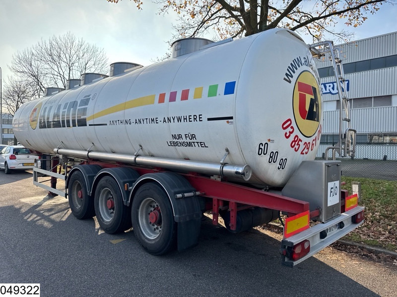 Magyar Food 30000 Liter, 5 Comp - Tsistern poolhaagis: pilt 3 Magyar Food 30000 Liter, 5 Comp - Tsistern poolhaagis: pilt 3