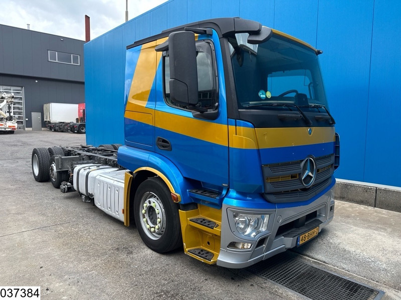 Mercedes-Benz Actros 2443 EURO 6, Hydraulic - Kabiinišassiiga veoauto: pilt 3 Mercedes-Benz Actros 2443 EURO 6, Hydraulic - Kabiinišassiiga veoauto: pilt 3