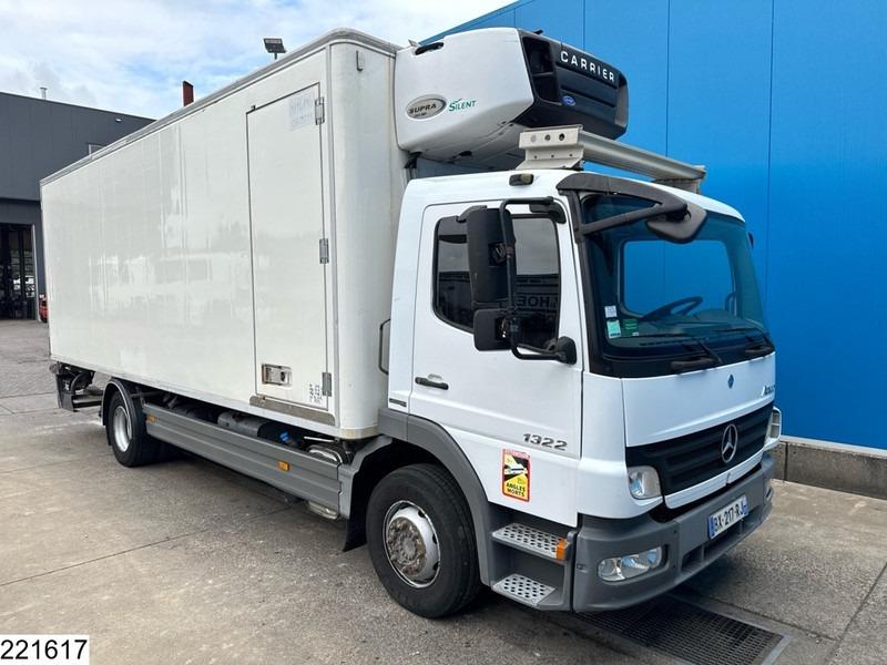 Mercedes-Benz Atego 1322 EURO 4, Manual, Dhollandia, Chereau - Külmutiga veoauto: pilt 3 Mercedes-Benz Atego 1322 EURO 4, Manual, Dhollandia, Chereau - Külmutiga veoauto: pilt 3