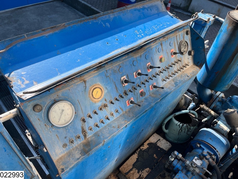 Tsisternauto Renault G 270 Bitum, Rincheval, 9900 liter: pilt 13