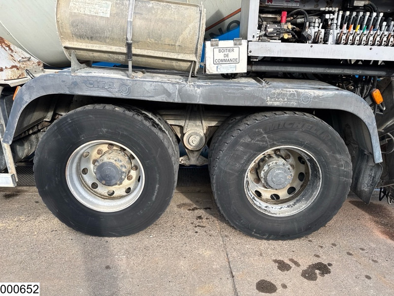 Renault Kerax 410 Dxi 8x4, Cifa, 9m3, Remote - Autobetoonisegisti: pilt 3 Renault Kerax 410 Dxi 8x4, Cifa, 9m3, Remote - Autobetoonisegisti: pilt 3