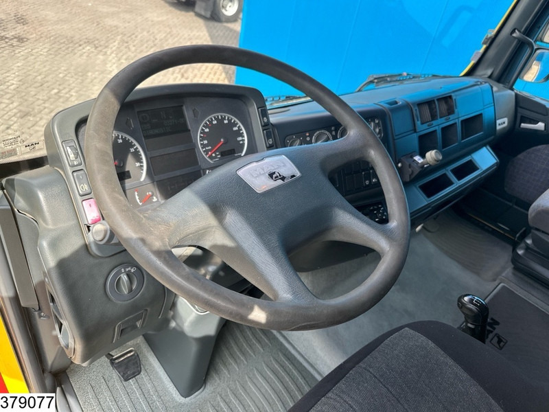 MAN TGA 33 530 6X4, Manual, Steel suspension, Hydraulics - Sadulveok: pilt 5 MAN TGA 33 530 6X4, Manual, Steel suspension, Hydraulics - Sadulveok: pilt 5