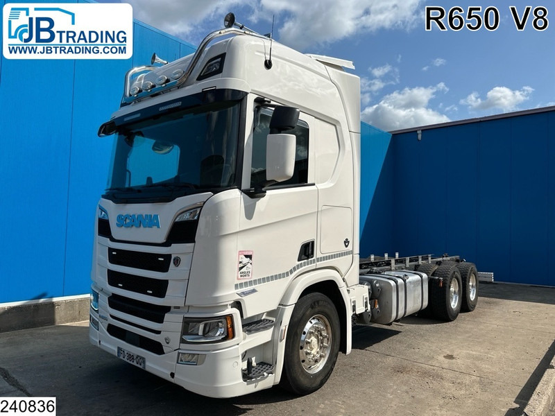 Scania R 650 6X4, EURO 6, Retarder, PTO - Kabiinišassiiga veoauto: pilt 1 Scania R 650 6X4, EURO 6, Retarder, PTO - Kabiinišassiiga veoauto: pilt 1