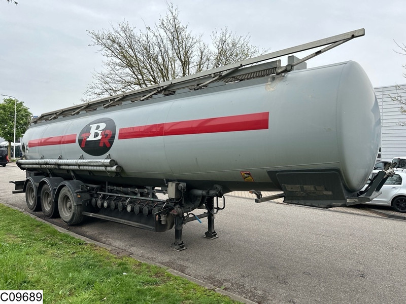 Trailor Fuel 39915 Liter, 9 Compartments - Tsistern poolhaagis: pilt 5 Trailor Fuel 39915 Liter, 9 Compartments - Tsistern poolhaagis: pilt 5