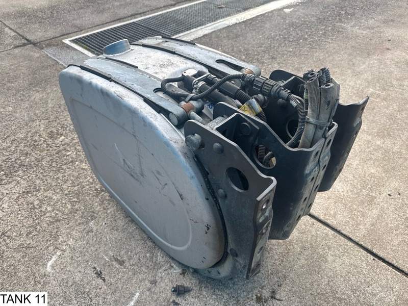 Universeel AdBlue Tank - Kütusepaak: pilt 4 Universeel AdBlue Tank - Kütusepaak: pilt 4