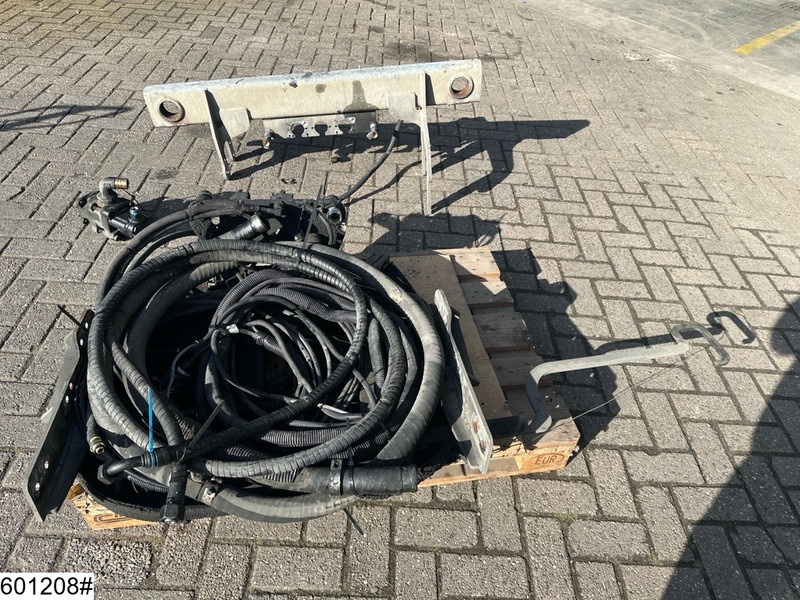 Lohr 5th wheel, Hydraulic pump, Hoses for car transporter - Varuosa - Veoauto: pilt 3 Lohr 5th wheel, Hydraulic pump, Hoses for car transporter - Varuosa - Veoauto: pilt 3