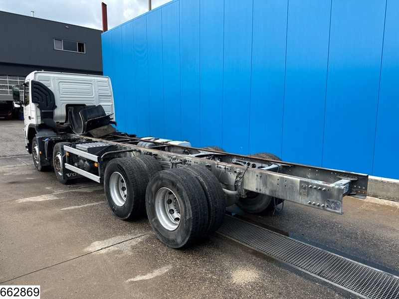 Volvo FM 410 8x4, EURO 5, PTO - Kabiinišassiiga veoauto: pilt 4 Volvo FM 410 8x4, EURO 5, PTO - Kabiinišassiiga veoauto: pilt 4