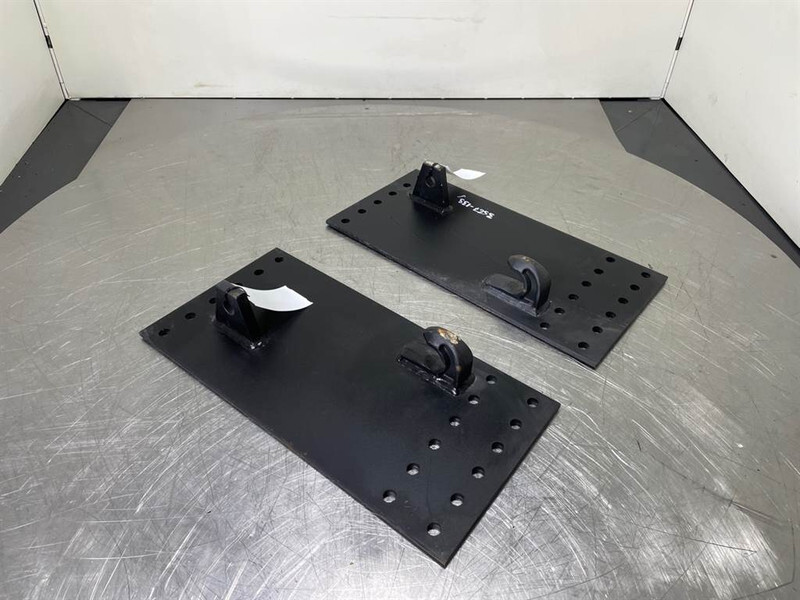 Aanlasoren Landbouw - Adapter plate/Adapterplatte - Kiirühendus - Ehitusmasinad: pilt 2 Aanlasoren Landbouw - Adapter plate/Adapterplatte - Kiirühendus - Ehitusmasinad: pilt 2