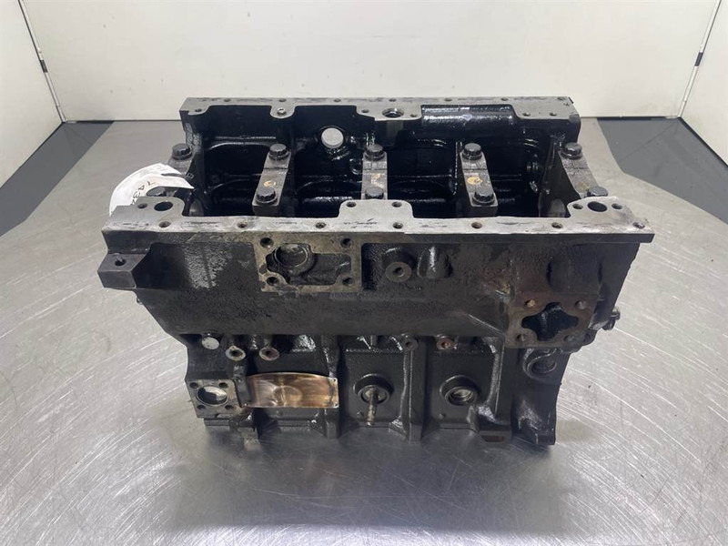 Ahlmann AS900-Cummins B3.3T-4989845-Crankcase/Unterblock - Mootor - Ehitusmasinad: pilt 1 Ahlmann AS900-Cummins B3.3T-4989845-Crankcase/Unterblock - Mootor - Ehitusmasinad: pilt 1