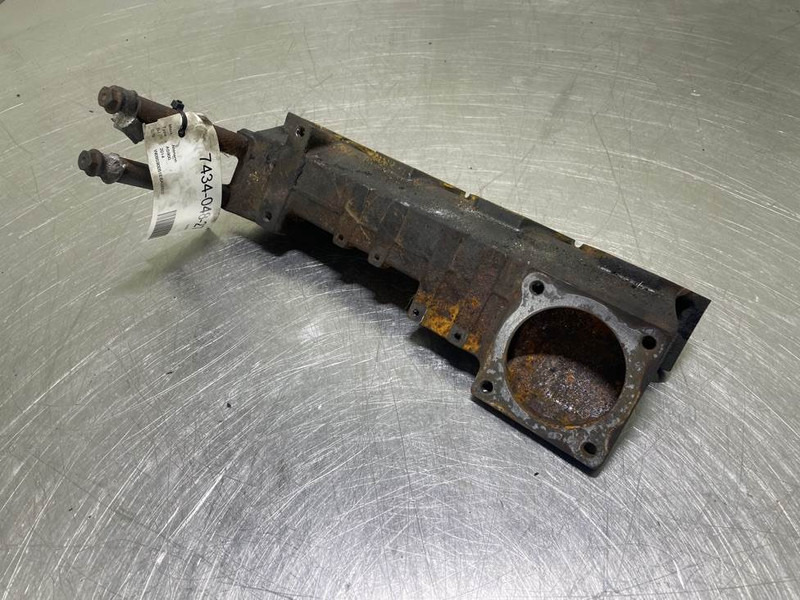 Ahlmann AS900-Cummins B3.3T-Intake-exhaust manifold - Mootor - Ehitusmasinad: pilt 5 Ahlmann AS900-Cummins B3.3T-Intake-exhaust manifold - Mootor - Ehitusmasinad: pilt 5