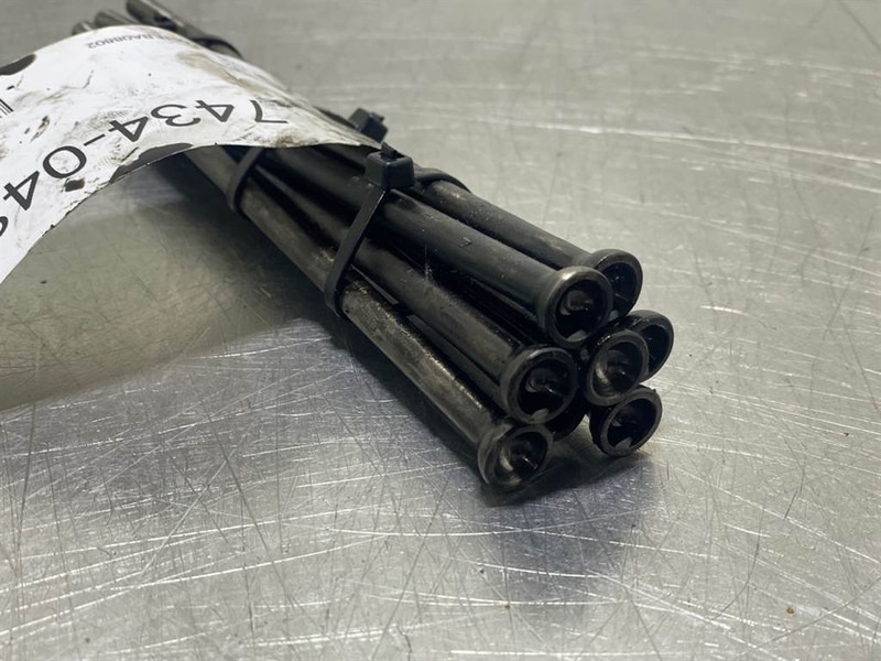 Ahlmann AS900-Cummins B3.3T-Push rods/Stößelstange - Mootor - Ehitusmasinad: pilt 3 Ahlmann AS900-Cummins B3.3T-Push rods/Stößelstange - Mootor - Ehitusmasinad: pilt 3