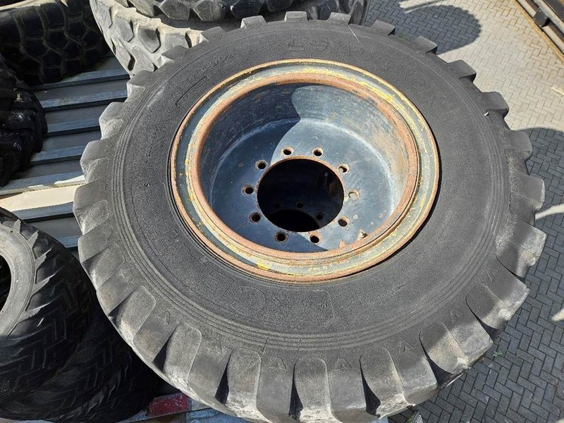 Ahlmann AZ14-CEAT 17.5-25-Tire/Reifen/Band - Rehvid ja veljed - Ehitusmasinad: pilt 3 Ahlmann AZ14-CEAT 17.5-25-Tire/Reifen/Band - Rehvid ja veljed - Ehitusmasinad: pilt 3