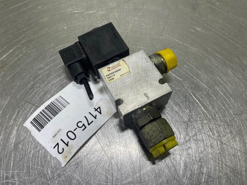 Ahlmann AZ150-4179954A-2/2 Valve-2/2 Wegeventil-Ventiel - Hüdraulika - Ehitusmasinad: pilt 1 Ahlmann AZ150-4179954A-2/2 Valve-2/2 Wegeventil-Ventiel - Hüdraulika - Ehitusmasinad: pilt 1