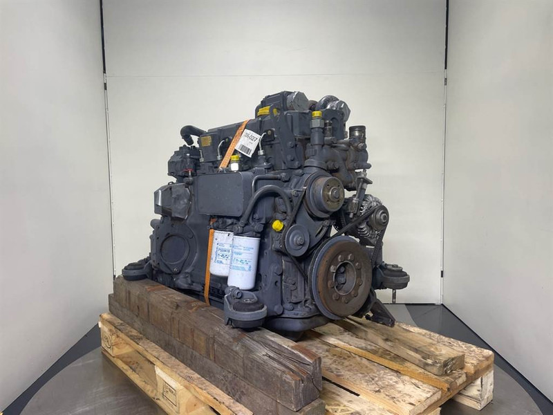 Ahlmann AZ150-Deutz BF4M2012C-Engine/Motor - Mootor - Ehitusmasinad: pilt 3 Ahlmann AZ150-Deutz BF4M2012C-Engine/Motor - Mootor - Ehitusmasinad: pilt 3